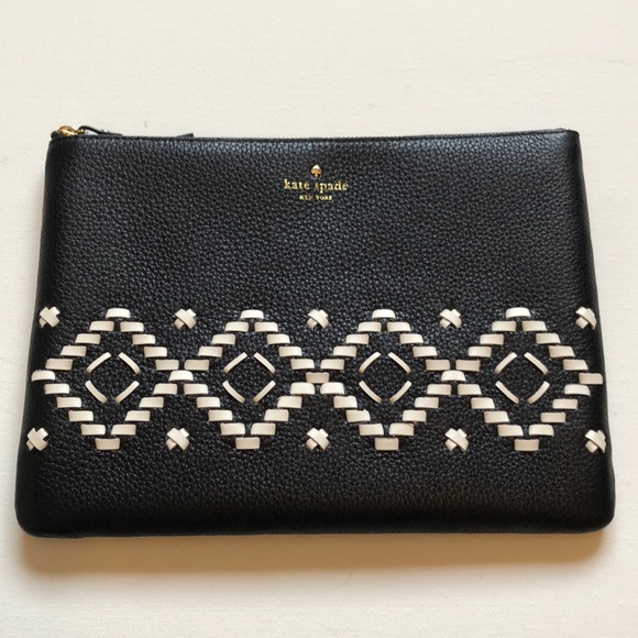 🎉2X HOST PICK🎉Kate Spade Gia Flynn street pouch - Picture 6 of 6